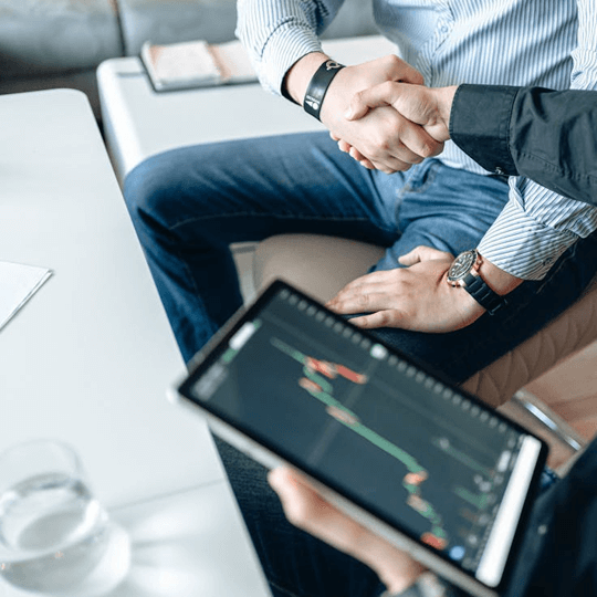 NyronexPro - Team von Kryptowährungsexperten